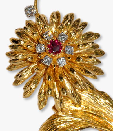 Yellow gold, ruby and diamond brooch | Statement Jewels Yellow gold, ruby and diamond brooch | Statement Jewels